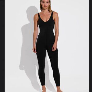 NWT Left On Friday Plunge Playsuit Size Small